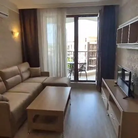 Harmony Monte Carlo Poolblick & Apartman *