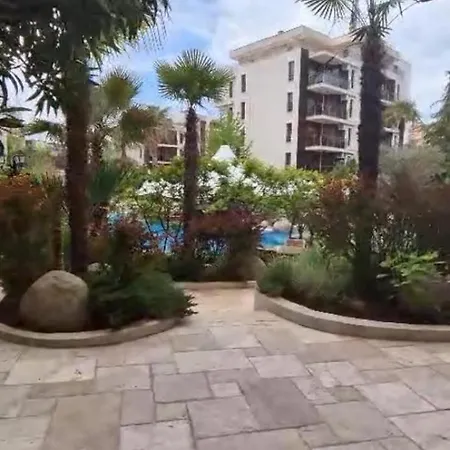 Harmony Monte Carlo Poolblick & Napospart